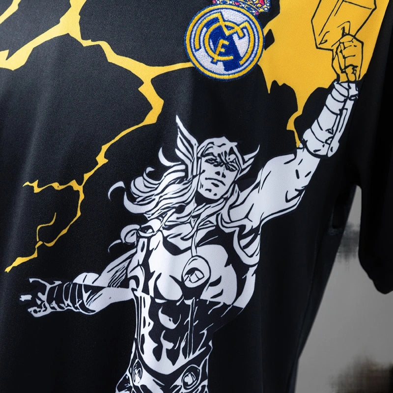 Real Madrid „Avengers” limitált mez