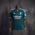 Real Madrid 2026/27-es harmadik mez