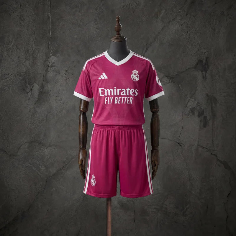 [GYEREK] Real Madrid 2026/27-es harmadik szett