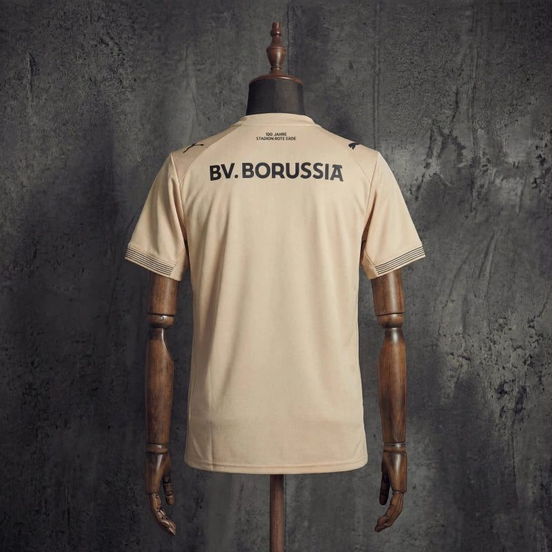 Borussia Dortmund 2026/27-es tréning mez
