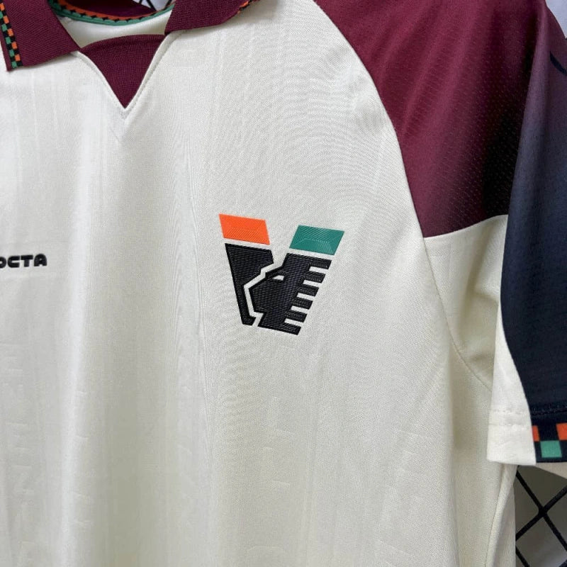 Venezia 2025/26-os vendég mez