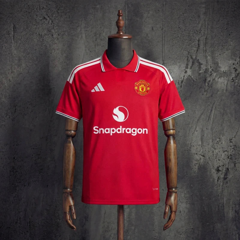 Manchester United 2026/27-es hazai mez