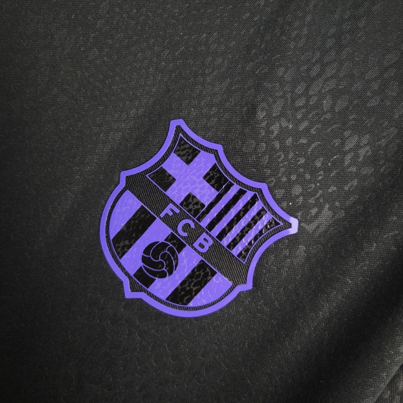 FC Barcelona 2025/26-os negyedik mez