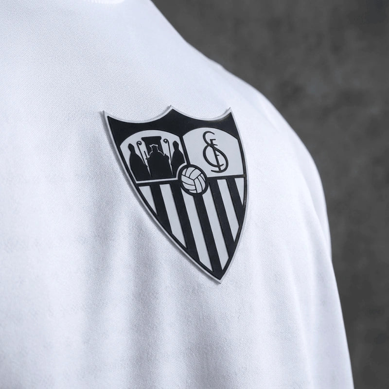 Sevilla 2025/26-os tréning mez