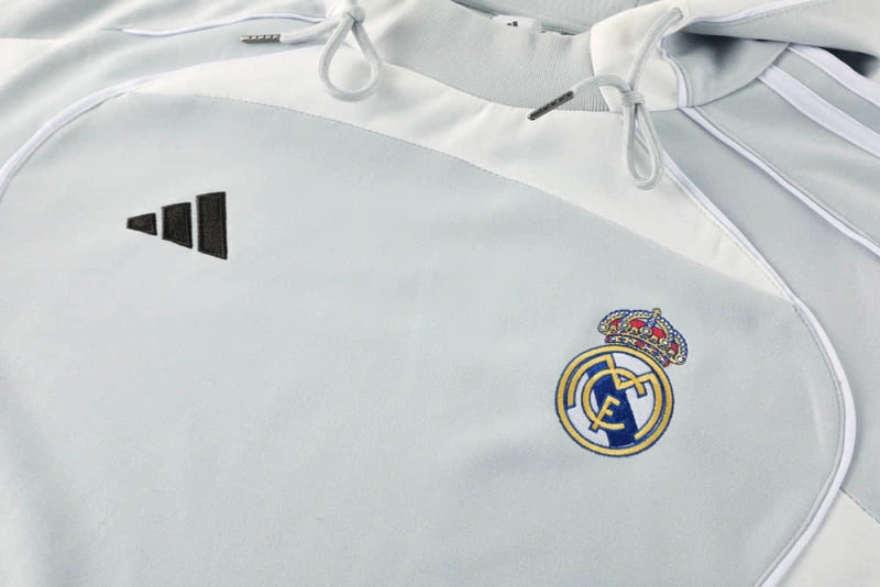 Real Madrid 2025/26-os edzőszett