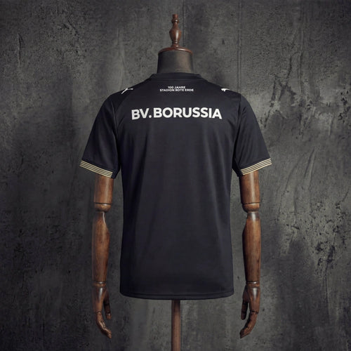 Borussia Dortmund 2026/27-es tréning mez