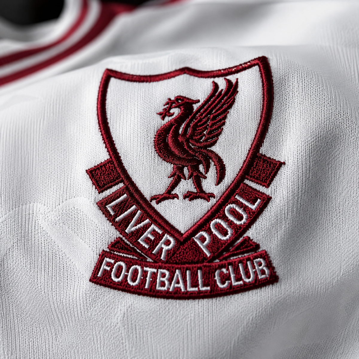 Liverpool 2026/27-es vendég mez