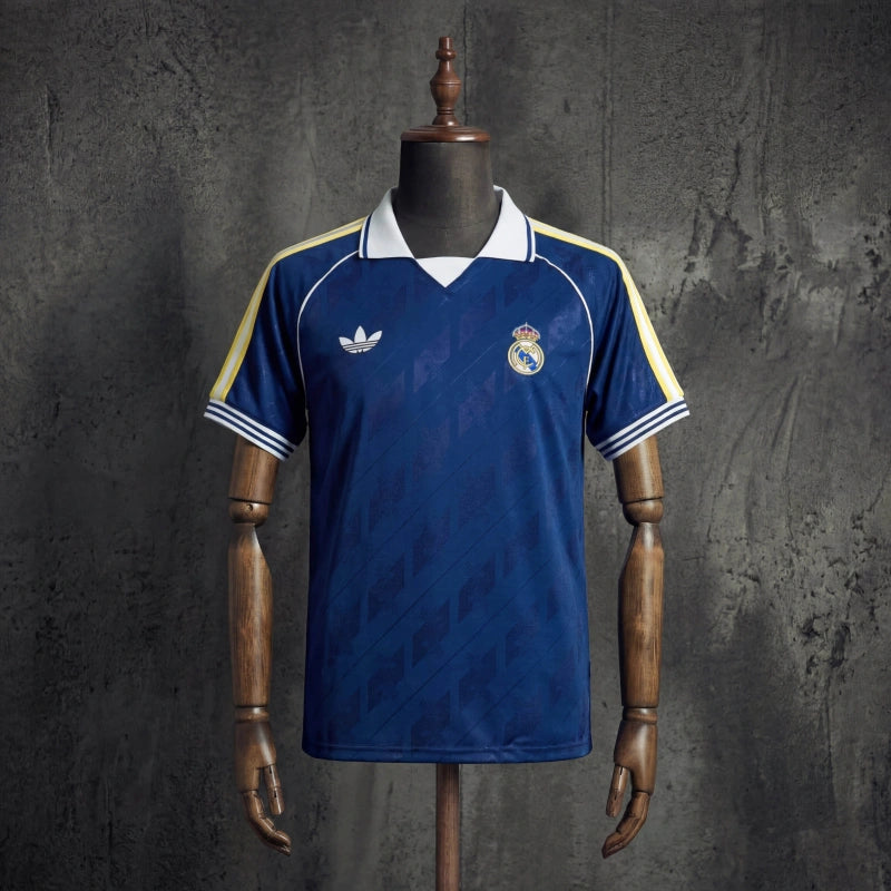 Real Madrid 2026/27-es limitált mez